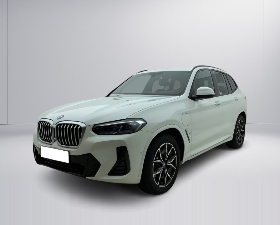 BMW X3 xDrive30e (5)