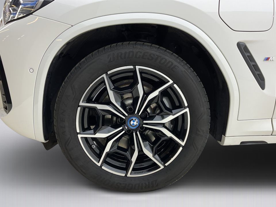 BMW X3 xDrive30e - foto 16