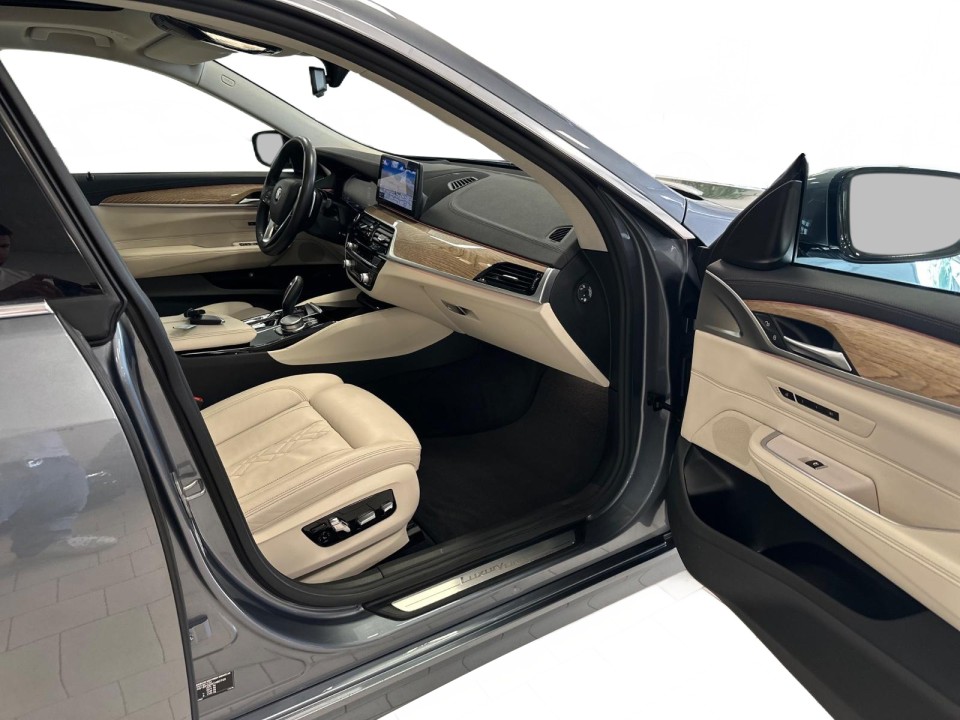 BMW Seria 6 xDrive640i - foto 19