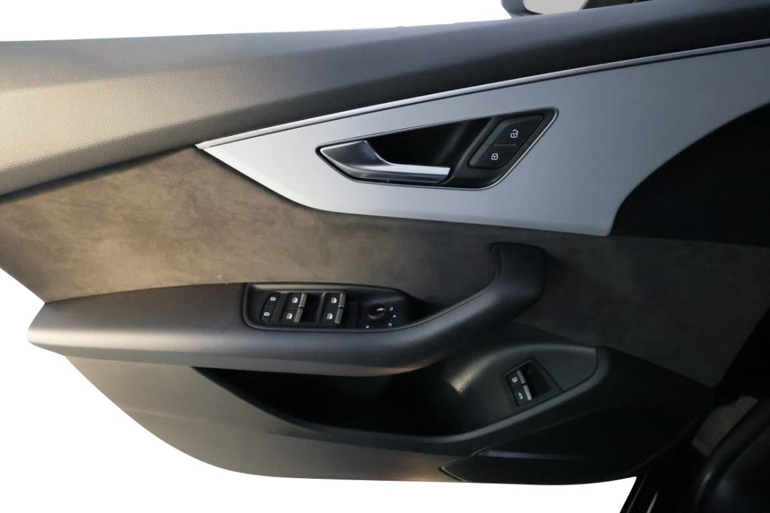 Audi Q8 60 TFSIe quattro tiptronic S-Line - foto 22