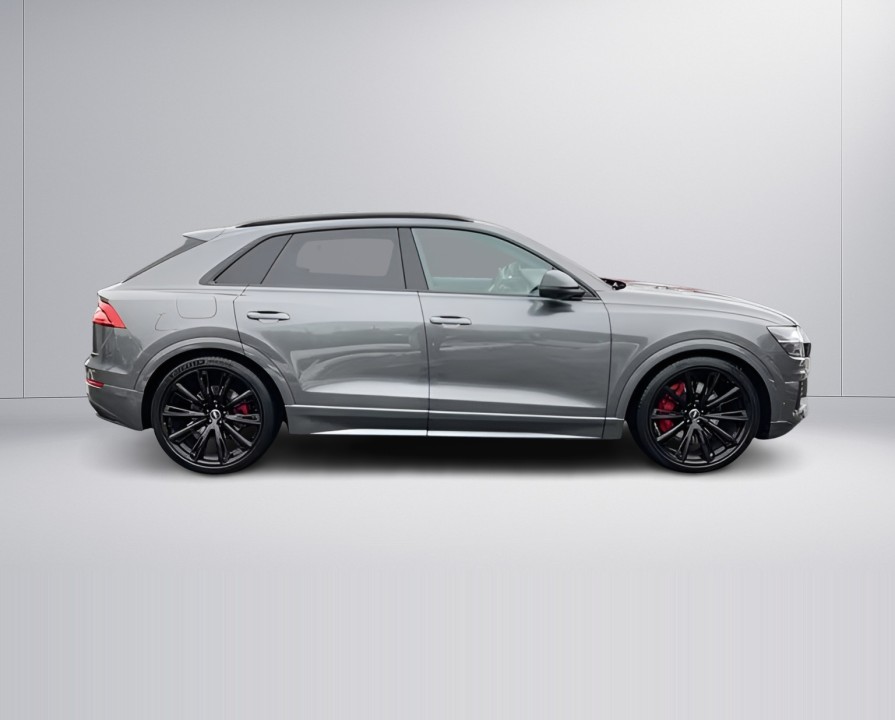 Audi Q8 55 TFSIe quattro tiptronic S-Line (4)