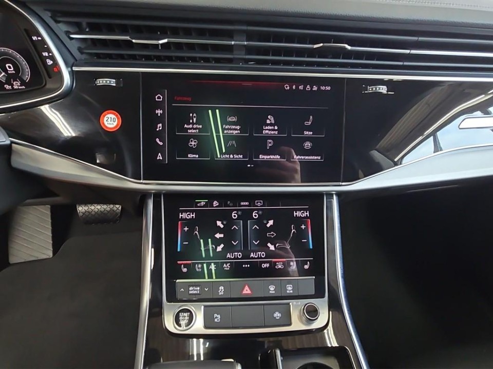 Audi Q8 55 TFSIe quattro - foto 14