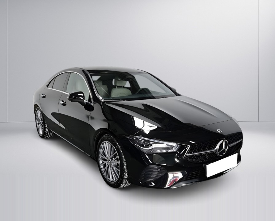 Mercedes-Benz CLA 220 4MATIC