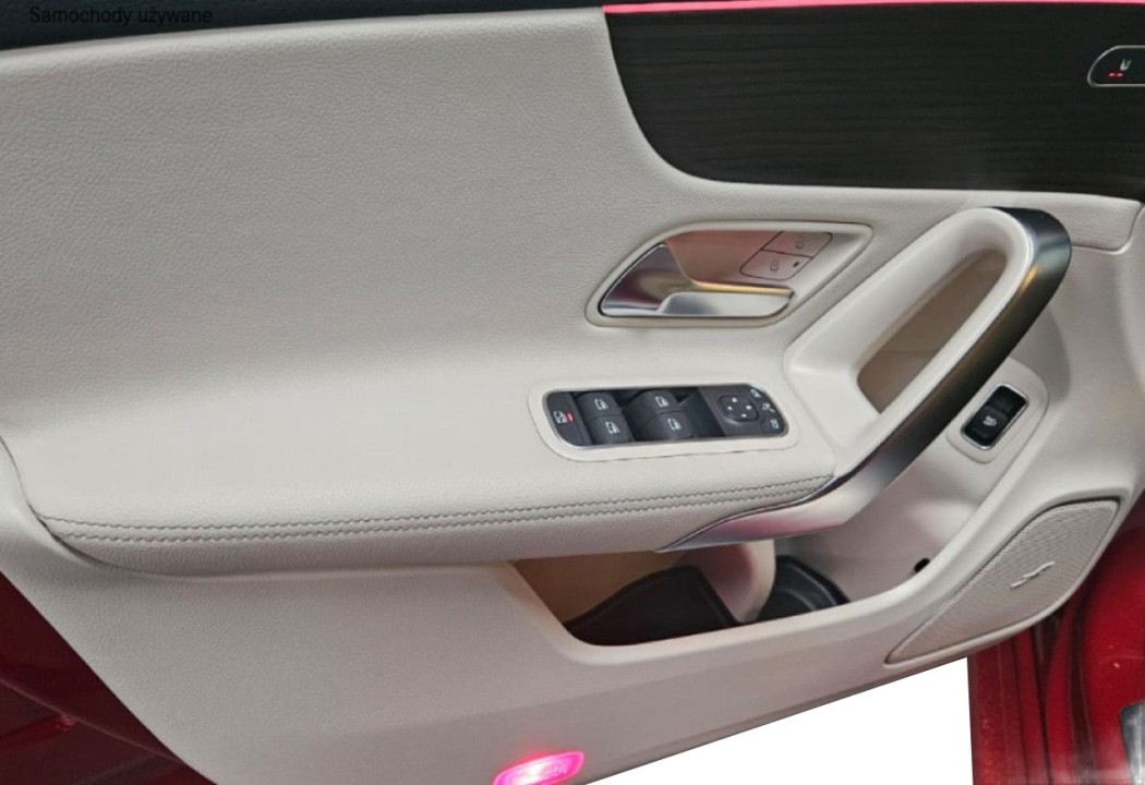 Mercedes-Benz CLA 220 4MATIC - foto 17