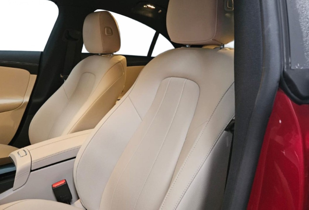 Mercedes-Benz CLA 220 4MATIC - foto 9