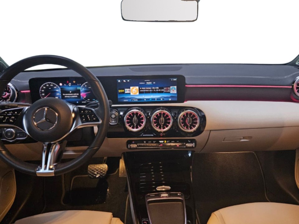 Mercedes-Benz CLA 220 4MATIC - foto 15