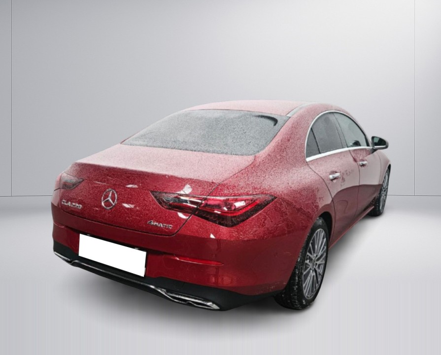 Mercedes-Benz CLA 220 4MATIC (3)