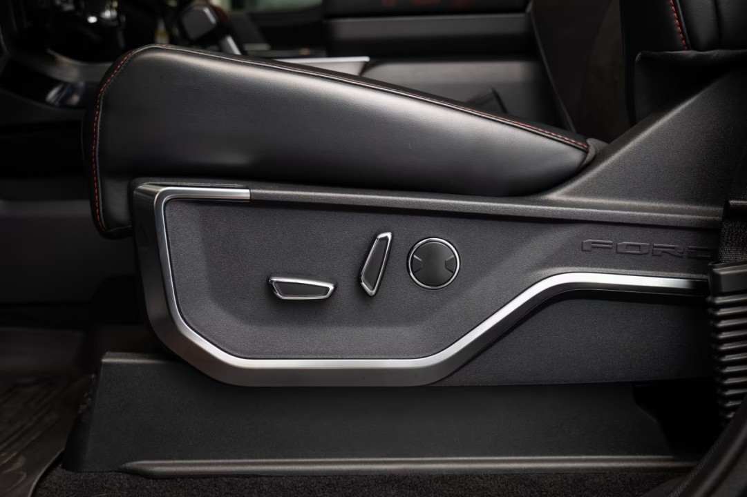 Ford F150 Raptor - foto 23