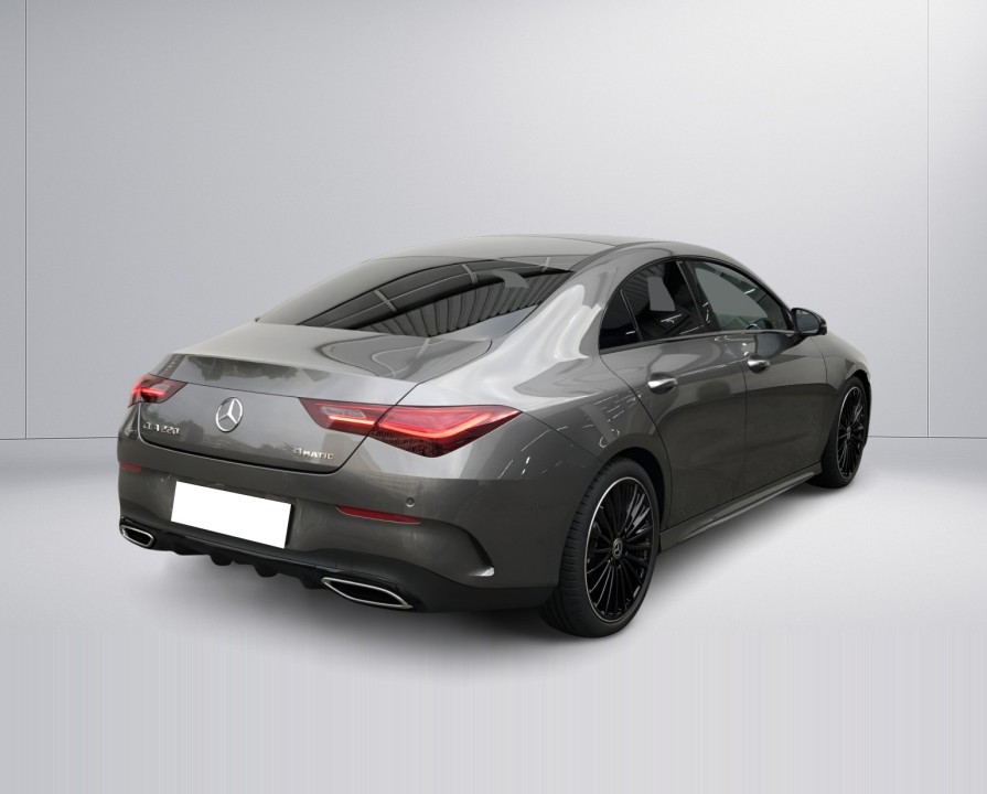 Mercedes-Benz CLA 220 4MATIC AMG Line (2)
