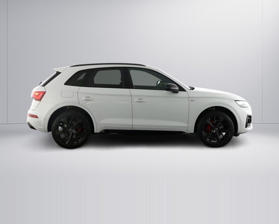 Audi Q5 40TDI quattro S tronic S-Line (2)