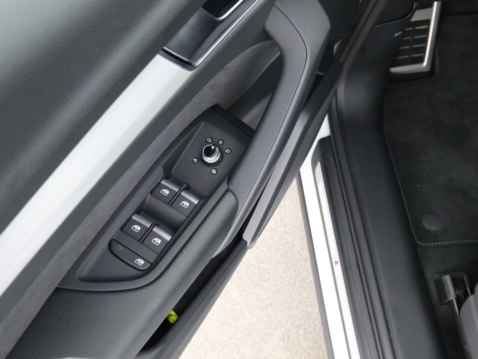 Audi Q5 40TDI quattro S tronic S-Line - foto 16