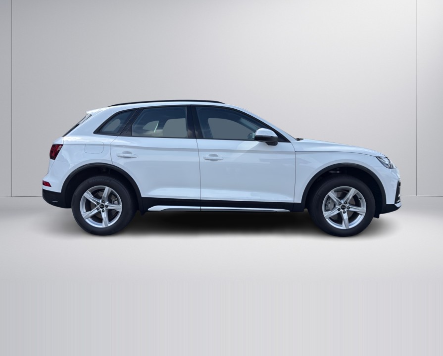 Audi Q5 40TDI quattro S tronic Advanced (2)