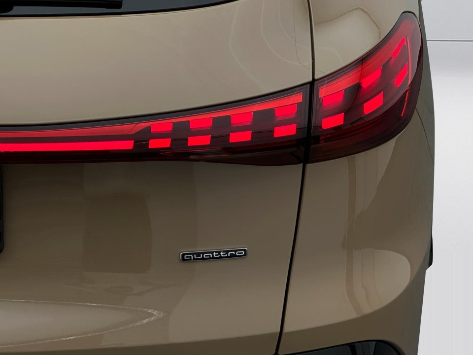 Audi Q5 40TDI quattro S tronic S-Line - foto 40