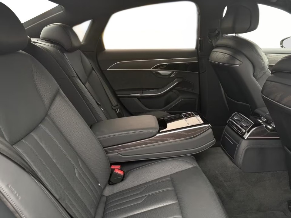 Audi A8 55TFSI quattro tiptronic - foto 25