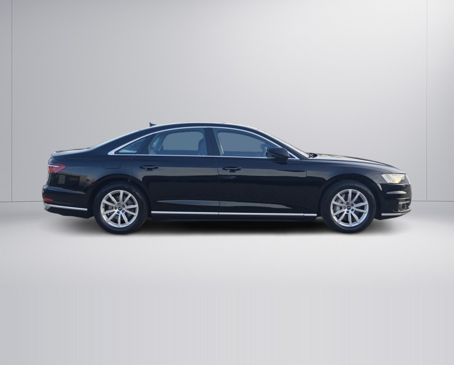 Audi A8 50 TDI Quattro (2)