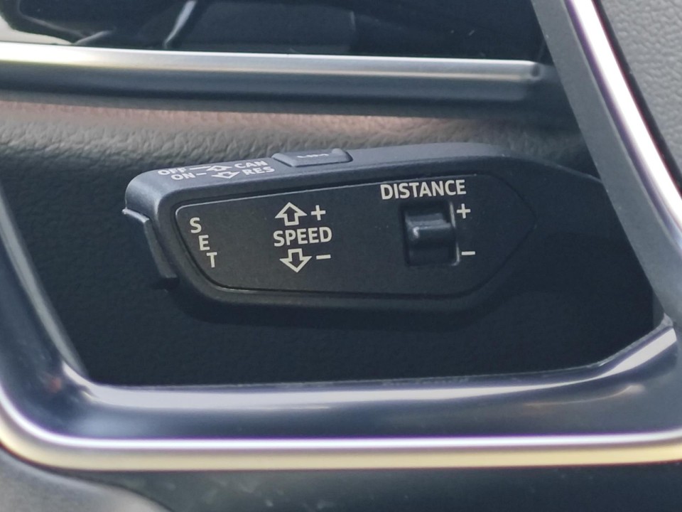 Audi A8 50 TDI Quattro - foto 18