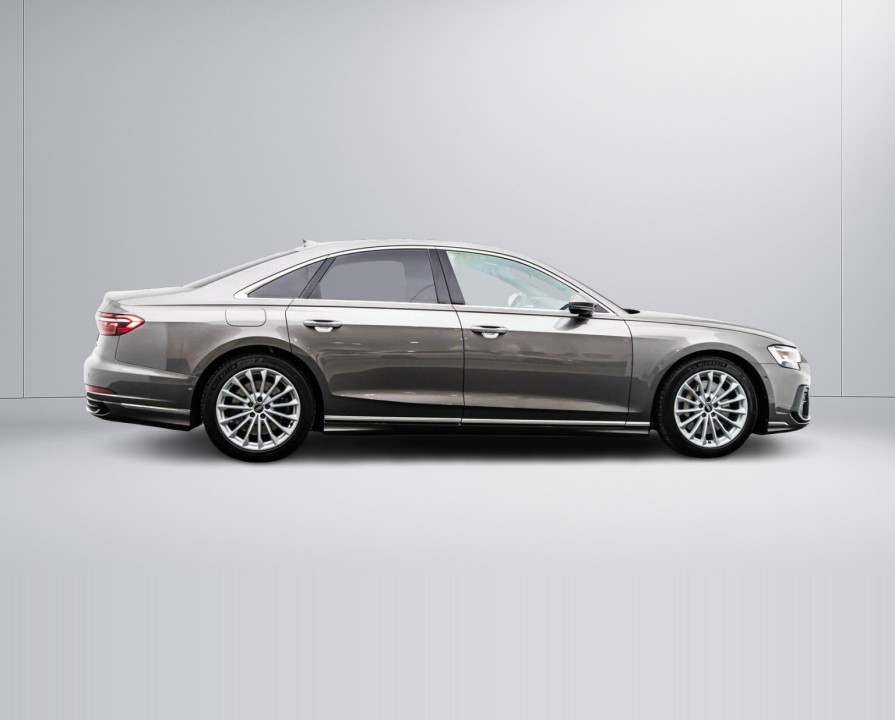 Audi A8 55TFSI quattro tiptronic (2)