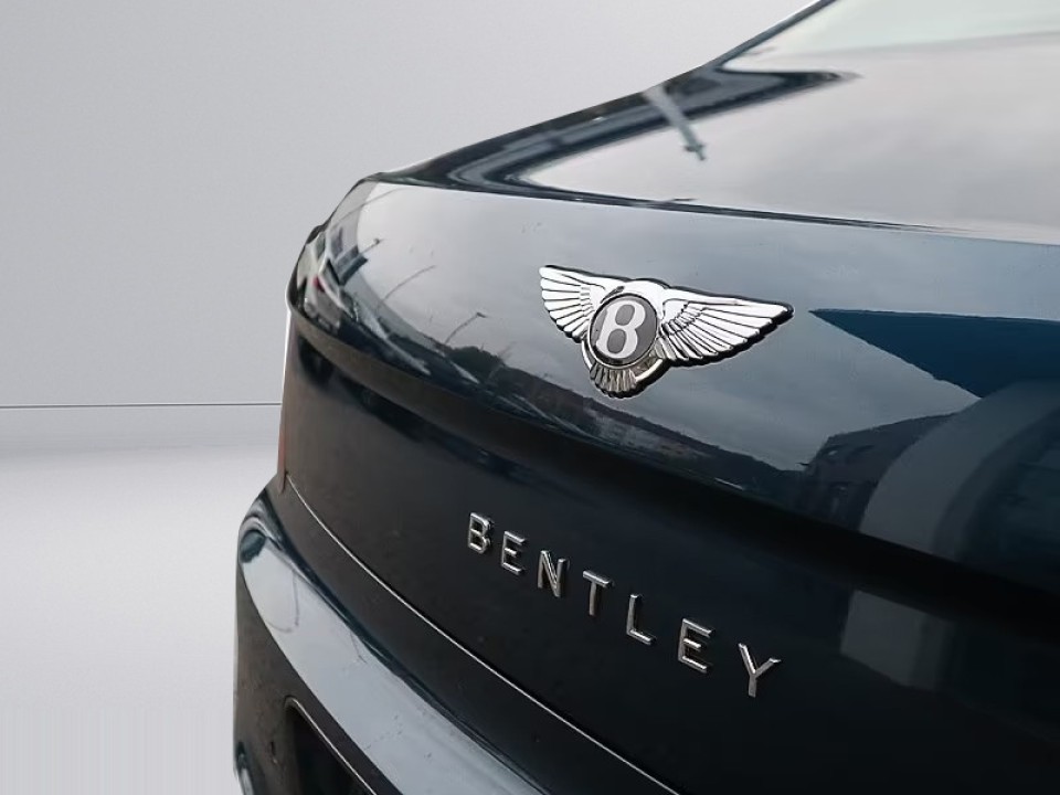 Bentley Flying Spur - foto 28