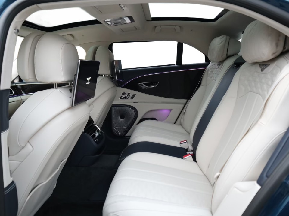Bentley Flying Spur - foto 21