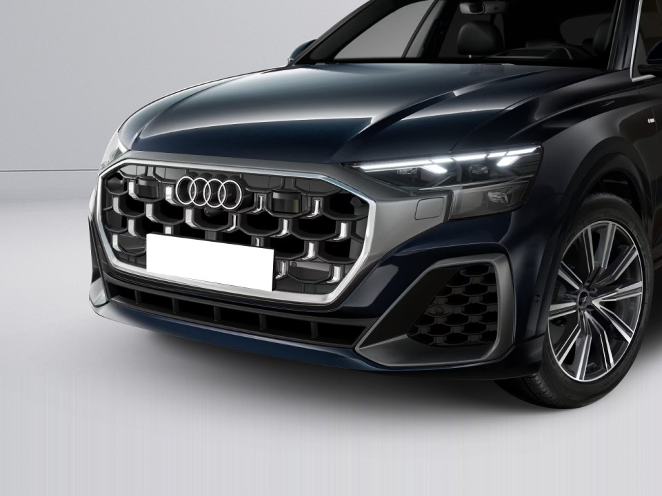 Audi Q8 55 TFSI Quattro - foto 9