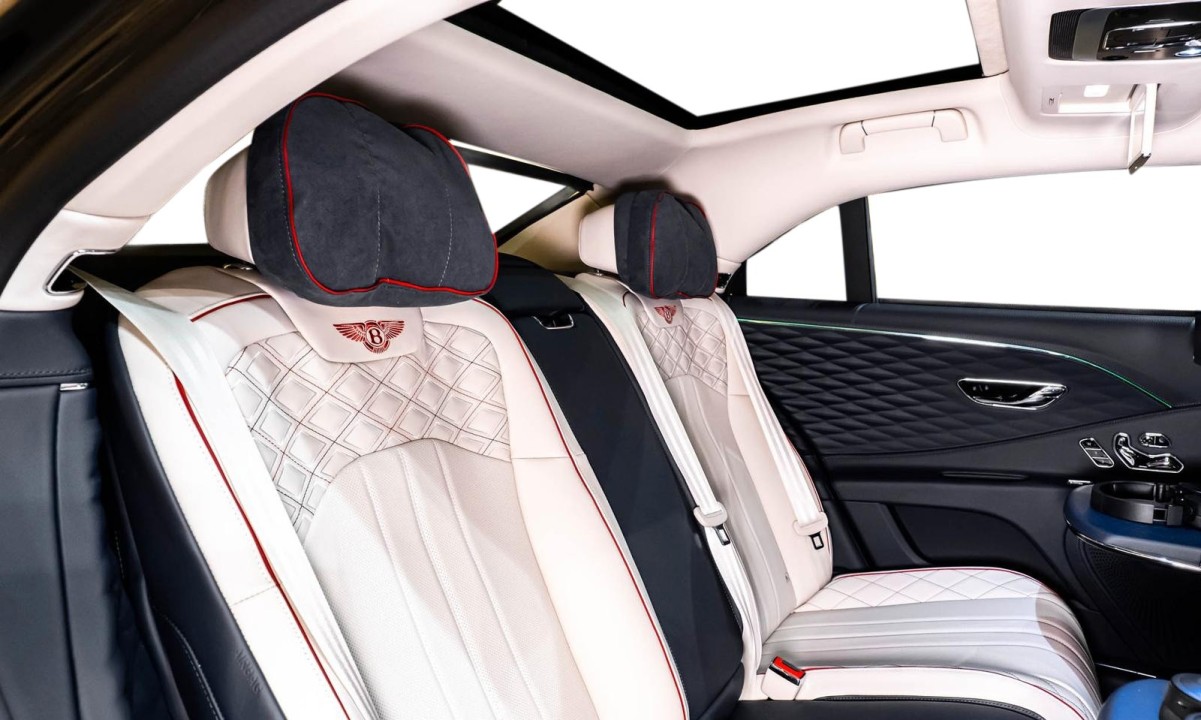 Bentley Flying Spur Mulliner - foto 17