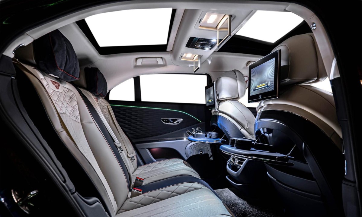 Bentley Flying Spur Mulliner - foto 11