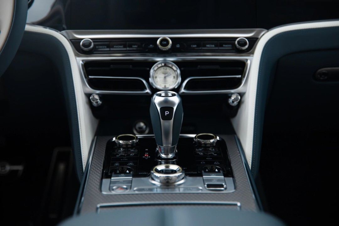 Bentley Flying Spur Mulliner - foto 18