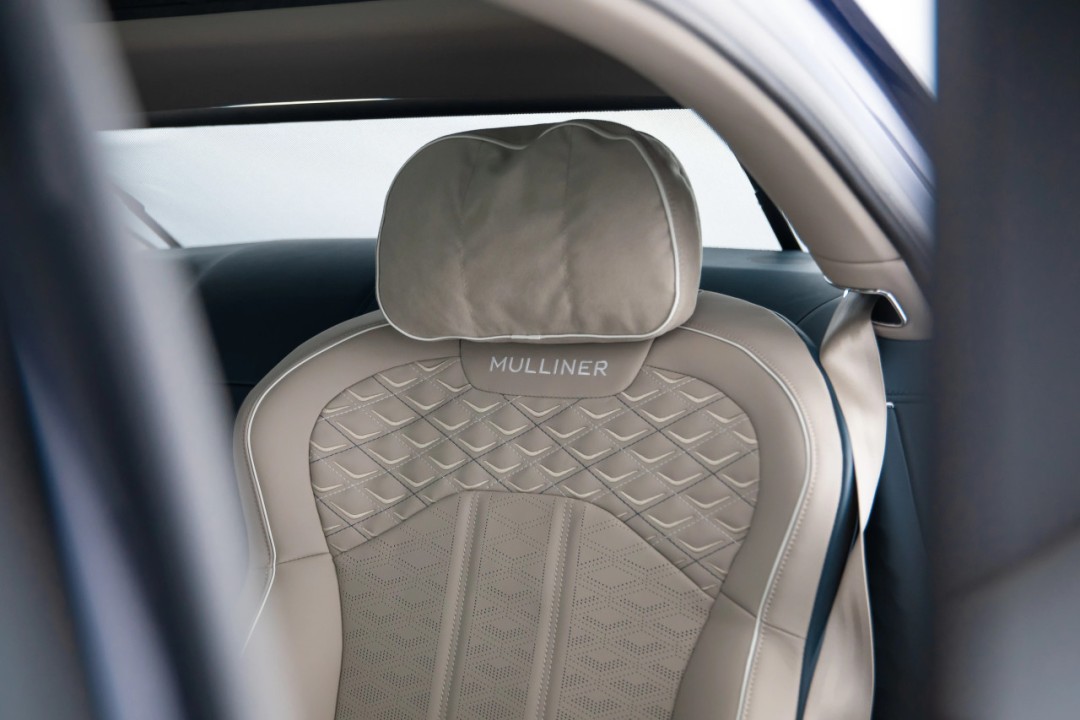 Bentley Flying Spur Mulliner - foto 11