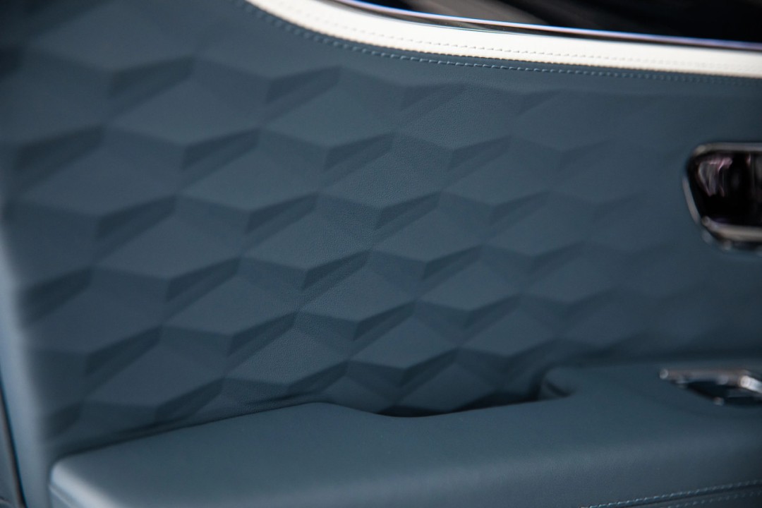 Bentley Flying Spur Mulliner - foto 25