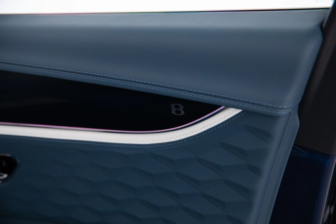 Bentley Flying Spur Mulliner - foto 27