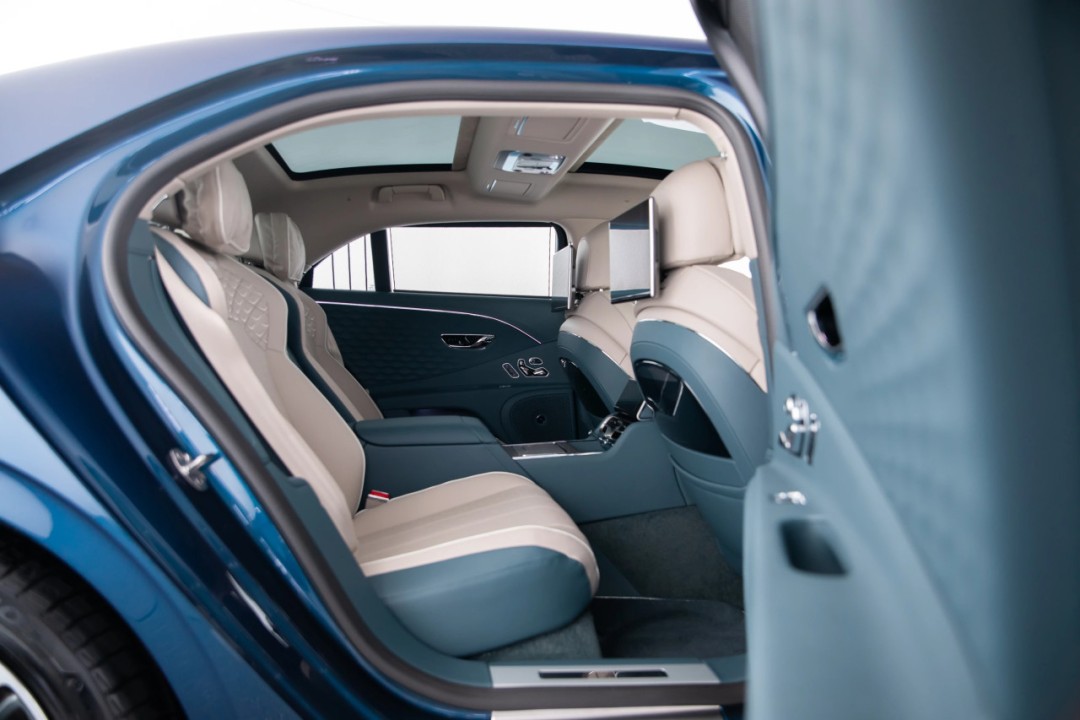 Bentley Flying Spur Mulliner - foto 13