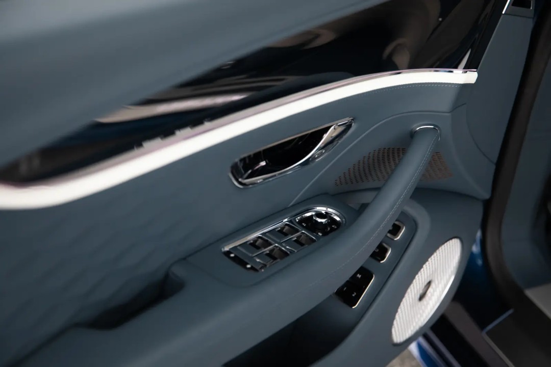 Bentley Flying Spur Mulliner - foto 20