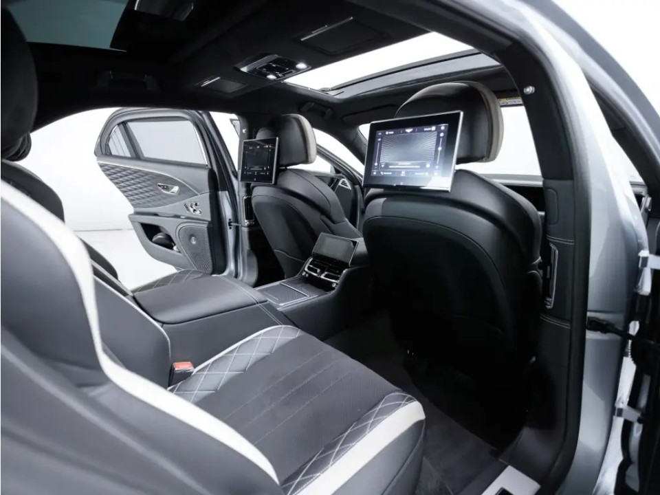 Bentley Flying Spur Speed W12 - foto 38