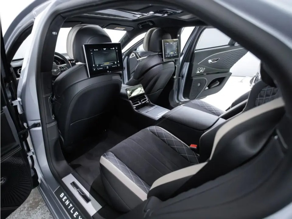 Bentley Flying Spur Speed W12 - foto 39