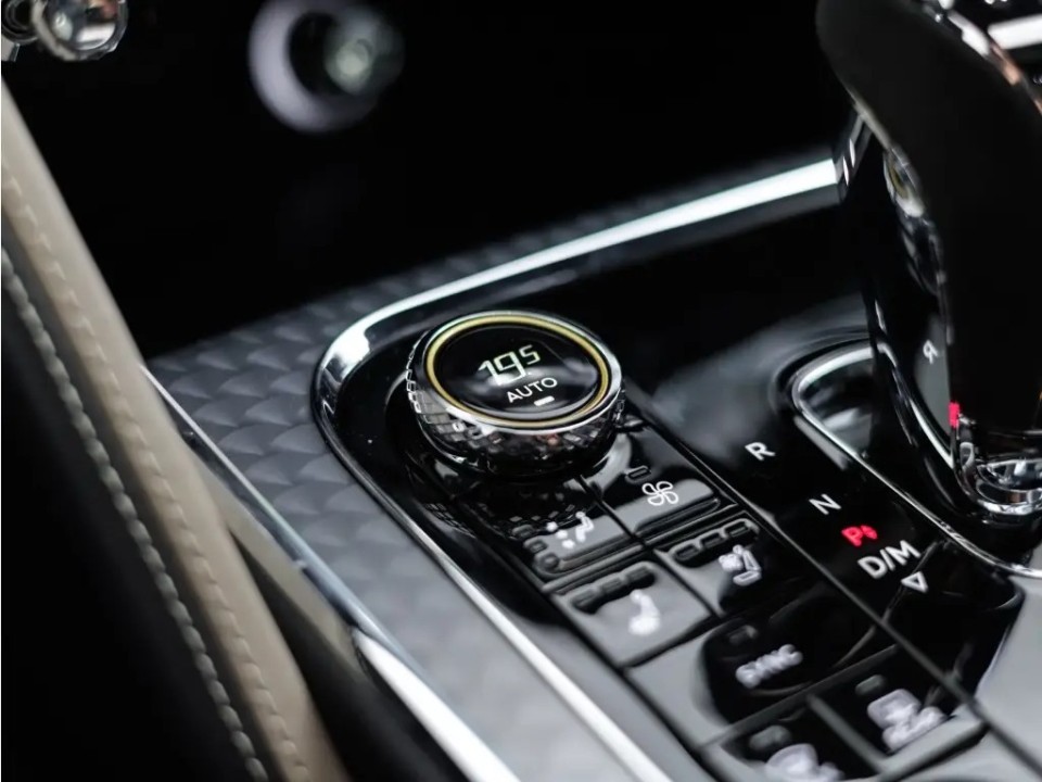 Bentley Flying Spur Speed W12 - foto 18