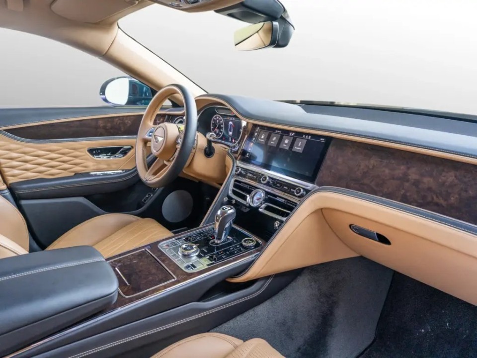 Bentley Flying Spur - foto 9