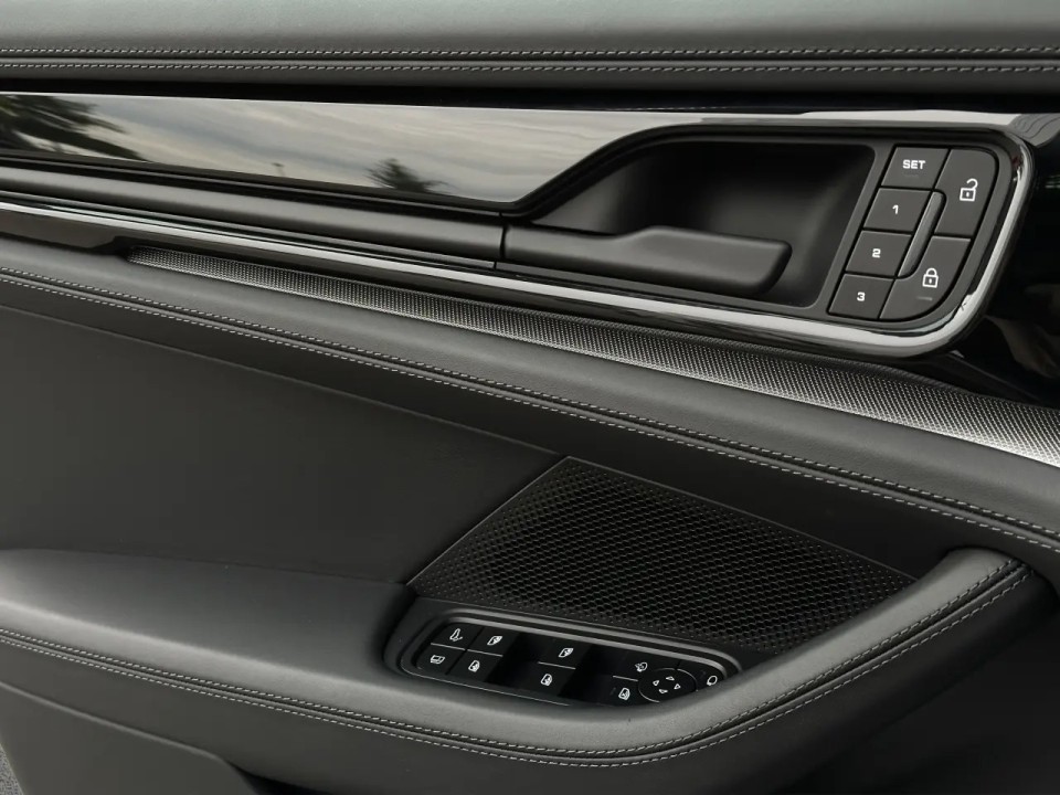 Porsche Panamera 4S E-Hybrid - foto 22