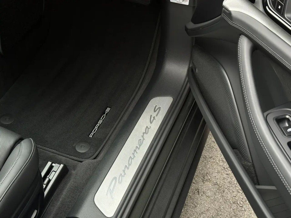 Porsche Panamera 4S E-Hybrid - foto 25