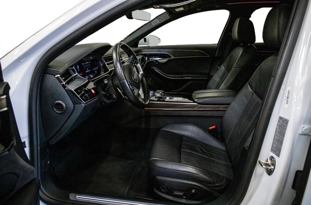 Audi A8 55TFSI quattro tiptronic - foto 10