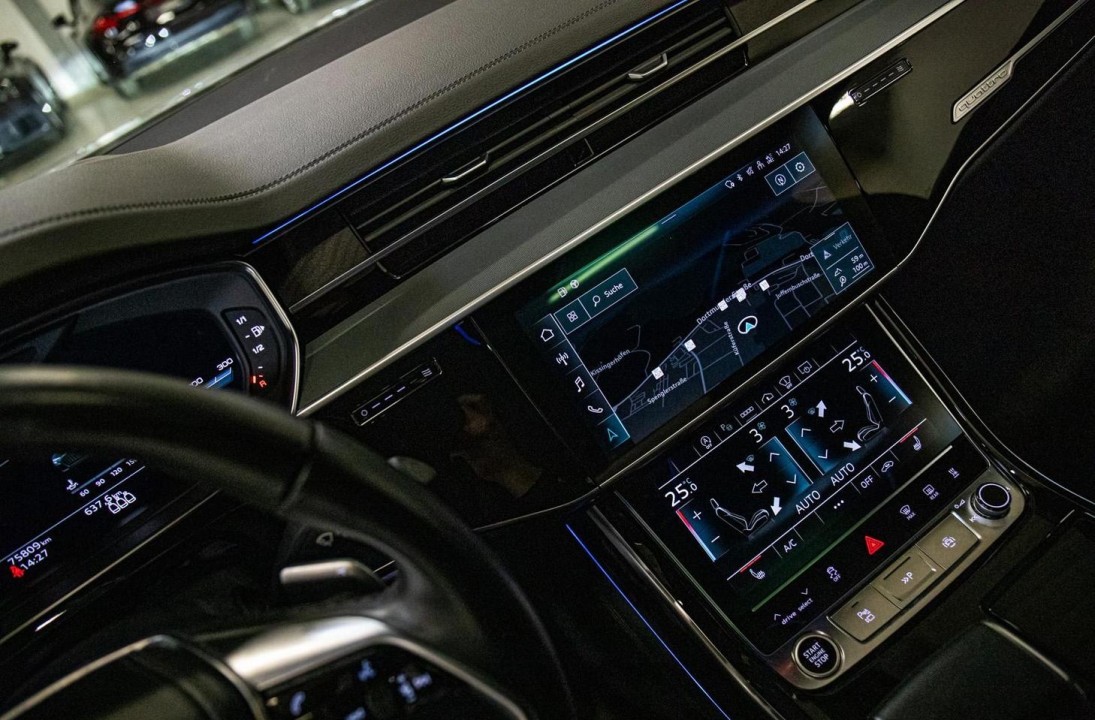 Audi A8 55TFSI quattro tiptronic - foto 18
