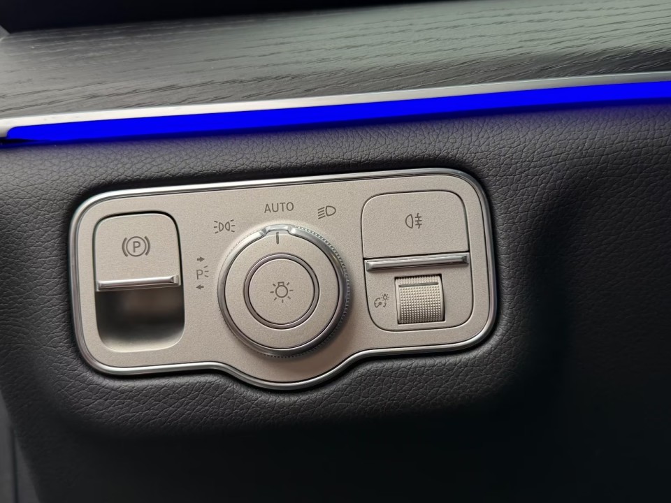 Mercedes-Benz GLE 300d 4MATIC - foto 18