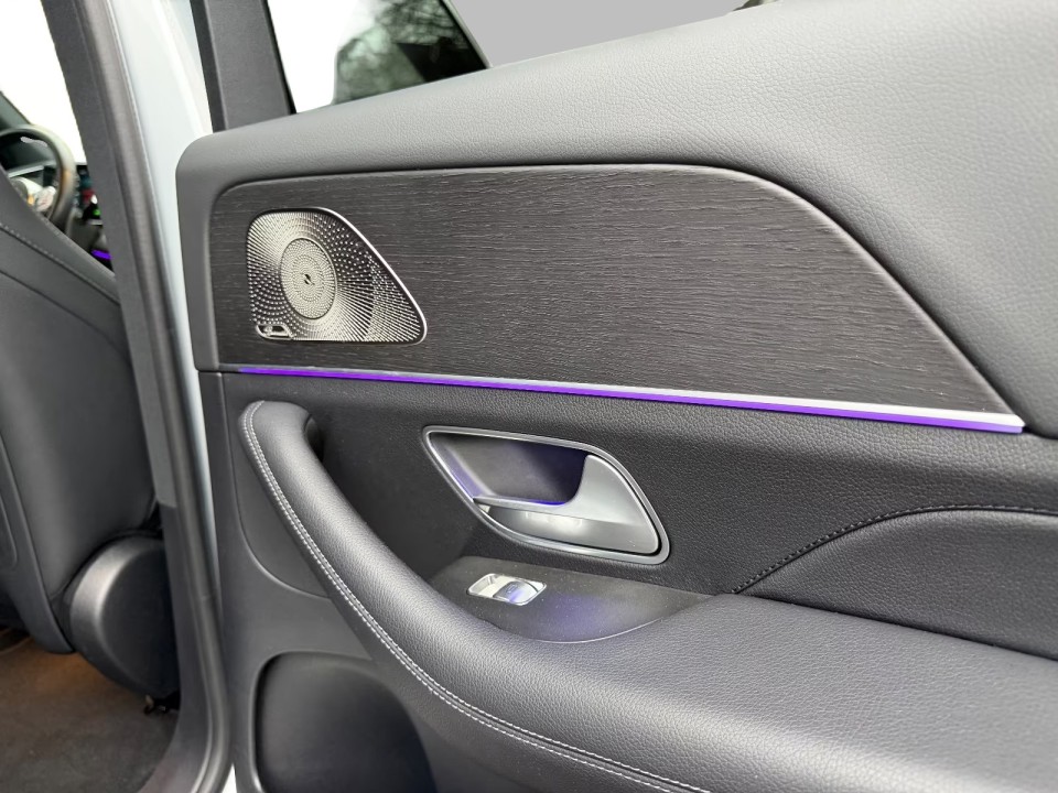 Mercedes-Benz GLE 300d 4MATIC - foto 28