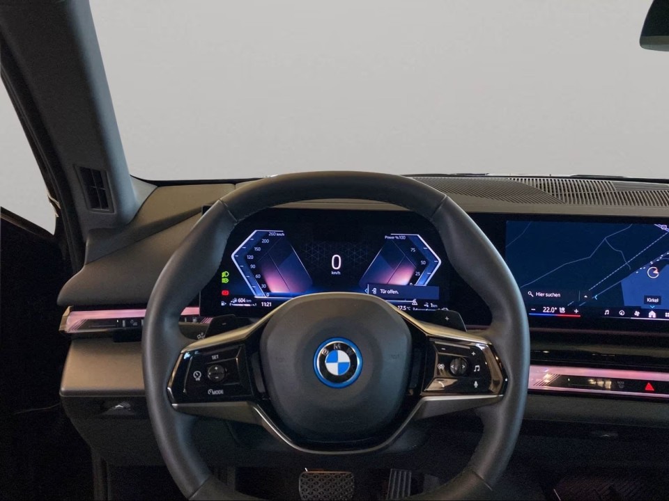 BMW Seria 5 530e (5)