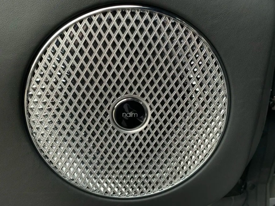 Bentley Flying Spur Mulliner V8 Hybrid - foto 26