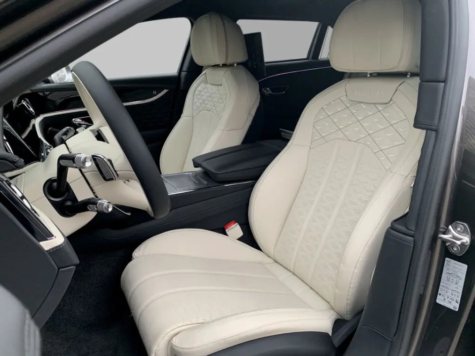 Bentley Flying Spur Mulliner V8 Hybrid - foto 10