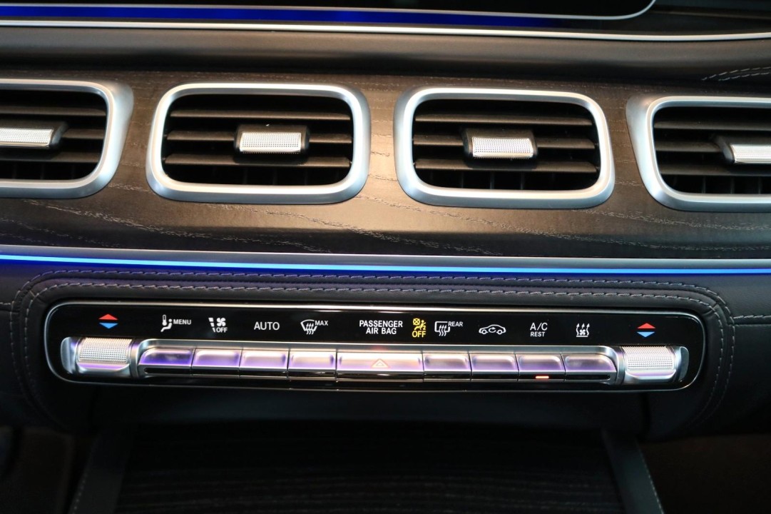 Mercedes-Benz GLE 300d 4MATIC - foto 24