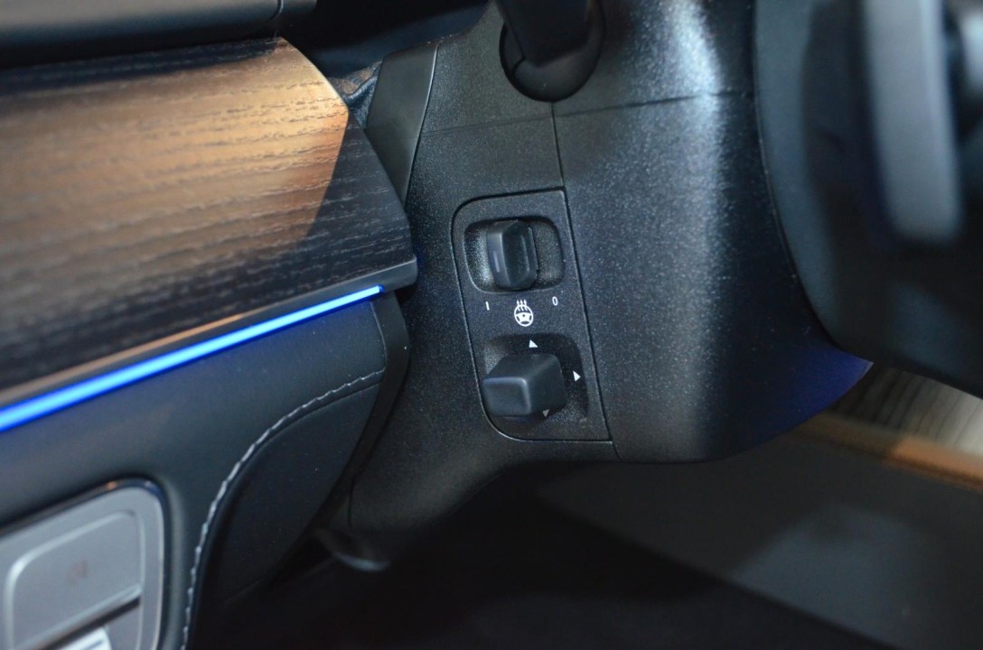 Mercedes-Benz GLE 300d 4MATIC - foto 25