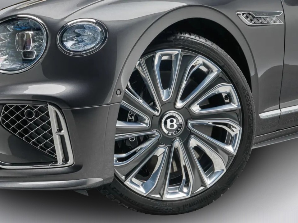 Bentley Flying Spur Mulliner V8 Hybrid - foto 35