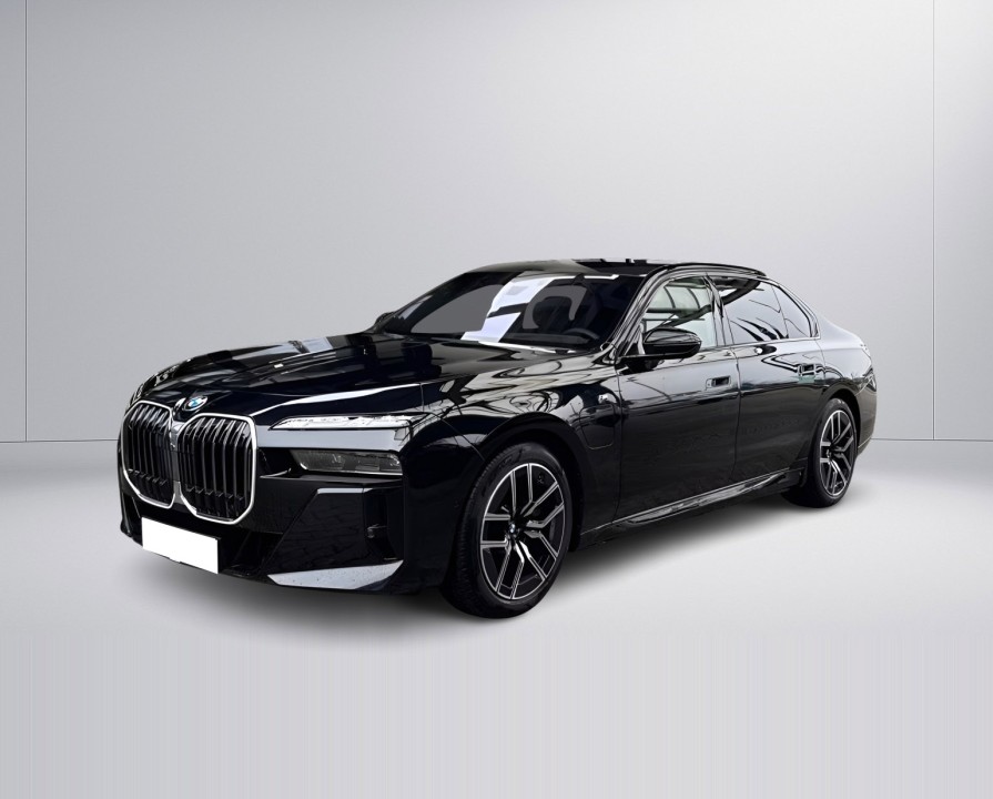 BMW Seria 7 xDrive750e M-Sport (5)