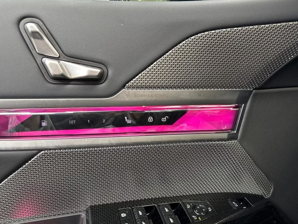 BMW Seria 7 xDrive750e M-Sport - foto 13